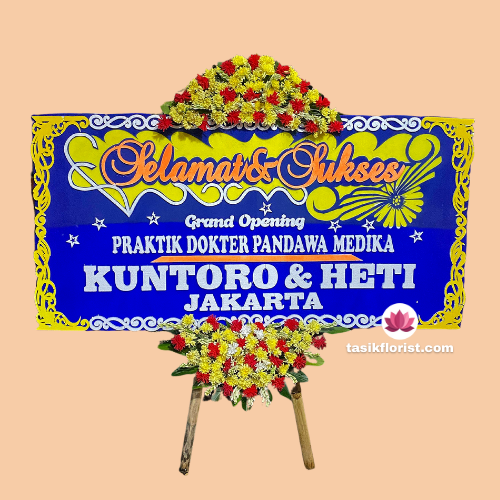 Too karangan bunga papan di Gumuruh