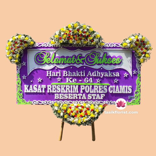 Karangan bunga papan Hari Bhakti Adhyaksa ke-65