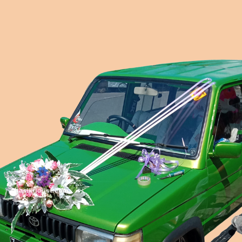 Karangan Bunga Dekorasi Mobil Pengantin