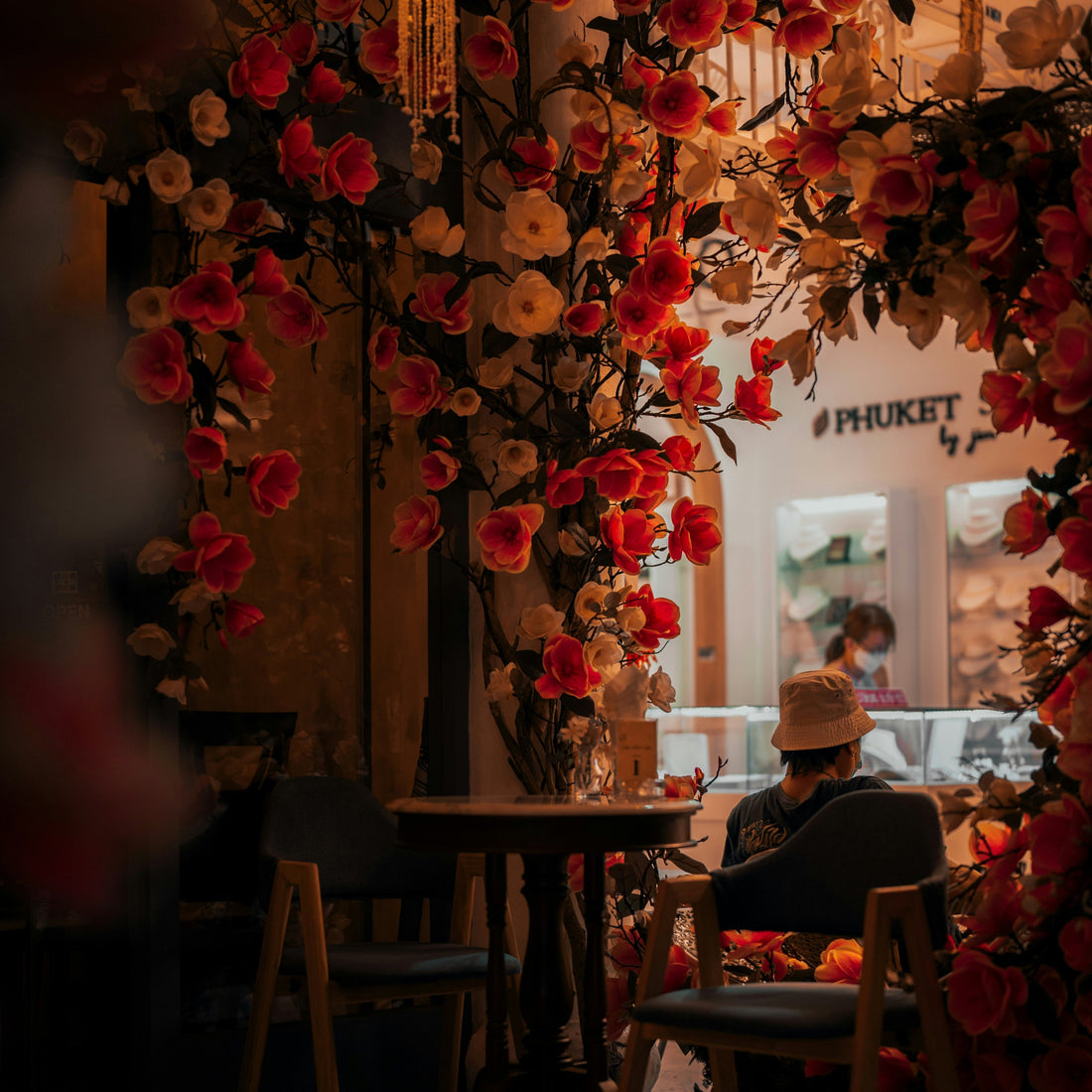 Dekorasi Bunga untuk Café 