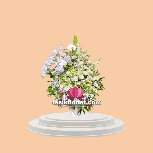 Corporate Flower Arrangements: Impress Clients with Style