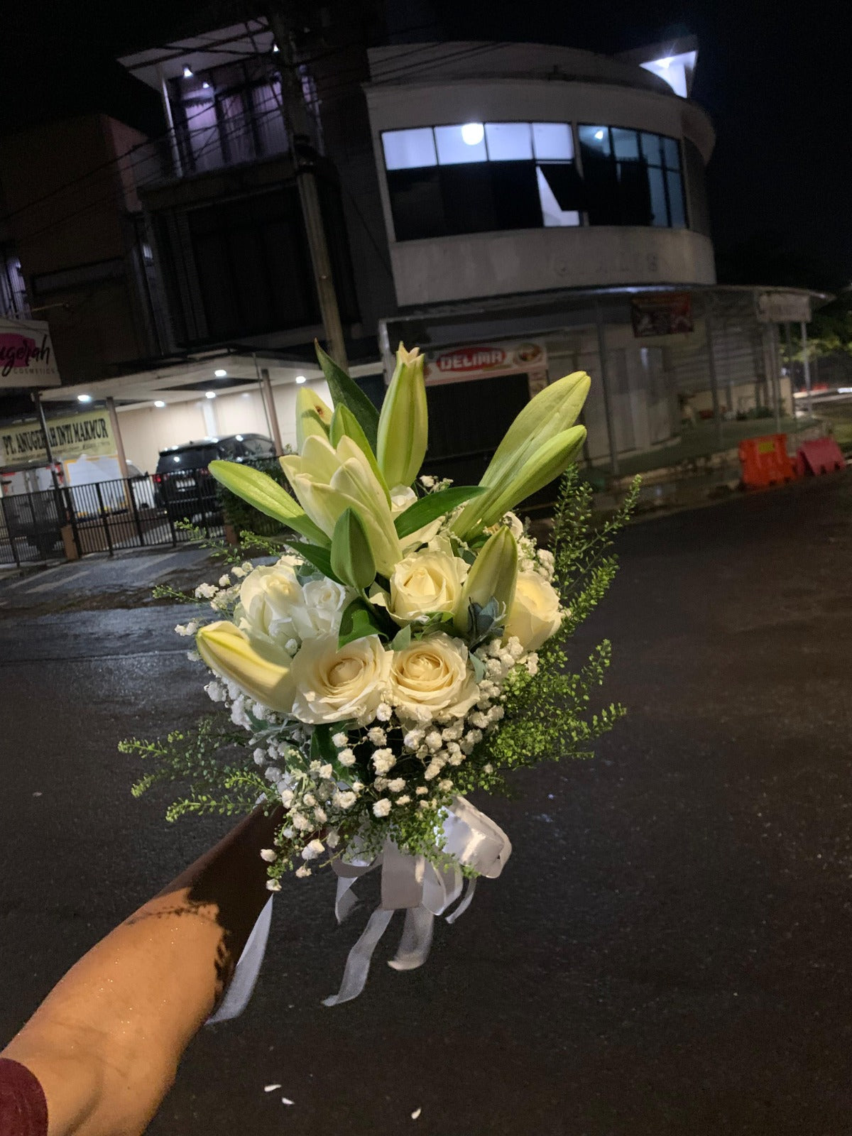 Rangkaian Bunga Hand Bouquet di Tasikmalaya
