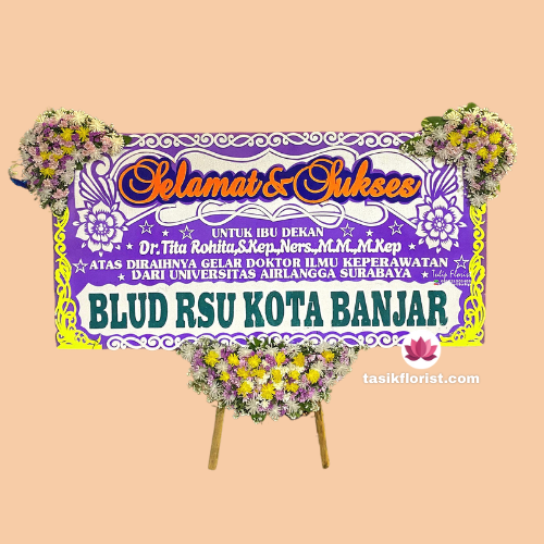 Karangan bunga papan di Wastukencana, Bandung