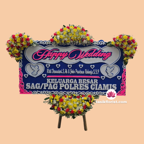 Karangan bunga papan di Purwojati, Jawa Tengah