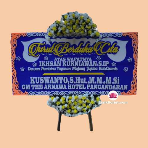 Toko karangan bunga papan di Gereja Katedral Santo Petrus Bandung