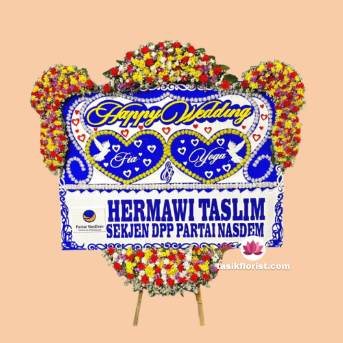 Karangan bunga papan di Rawalo, Jawa Tengah